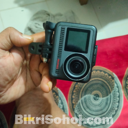 Akaso brave 8
